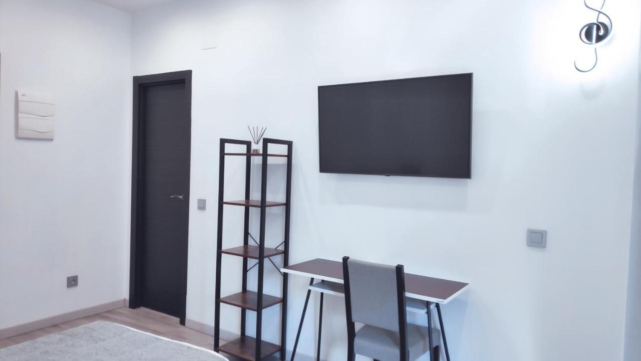 Hostal Dona Isabel Majadahonda Extérieur photo
