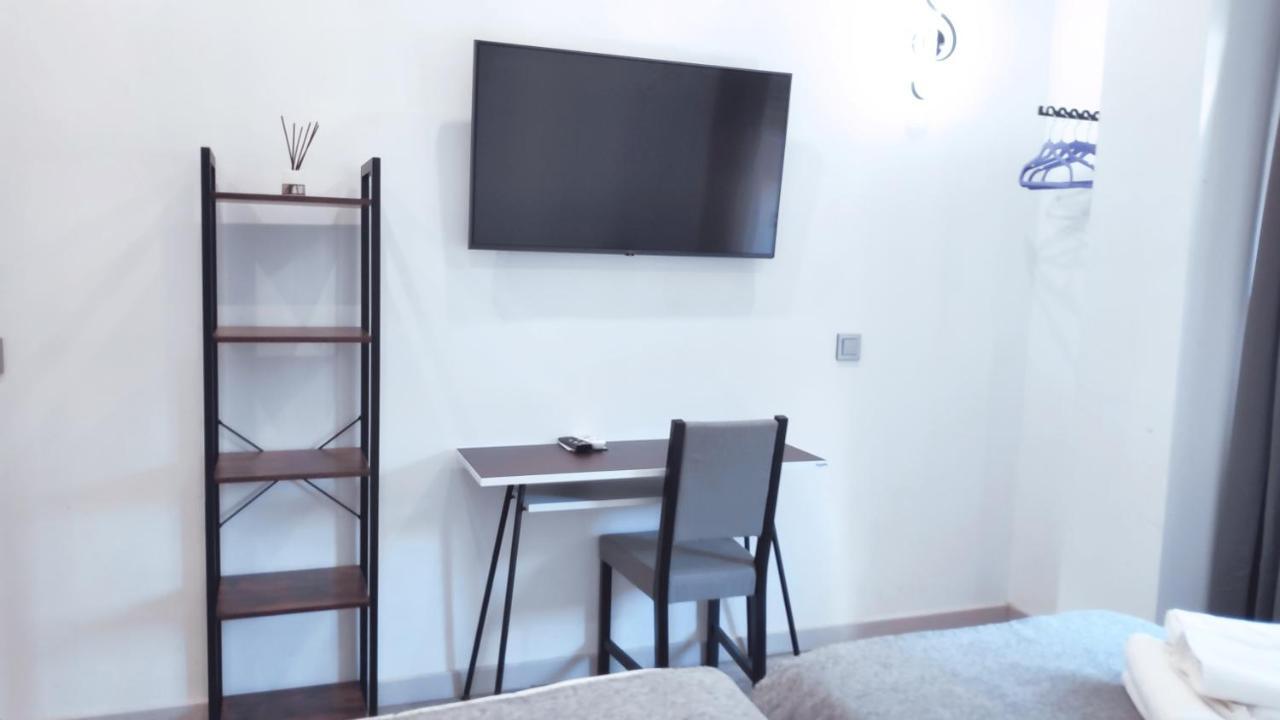 Hostal Dona Isabel Majadahonda Extérieur photo