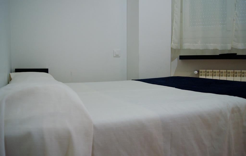 Hostal Dona Isabel Majadahonda Extérieur photo