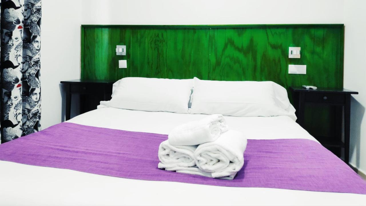 Hostal Dona Isabel Majadahonda Extérieur photo
