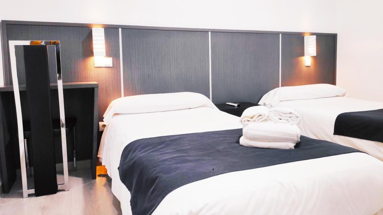 Hostal Dona Isabel Majadahonda Extérieur photo